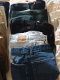 6 pair men's pants, slacks, jeans Size 32x32
