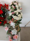 Lot of 4 artificial flower arrangements
