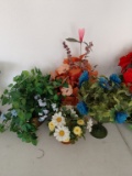 Lot of 4 artificial flower arrangements