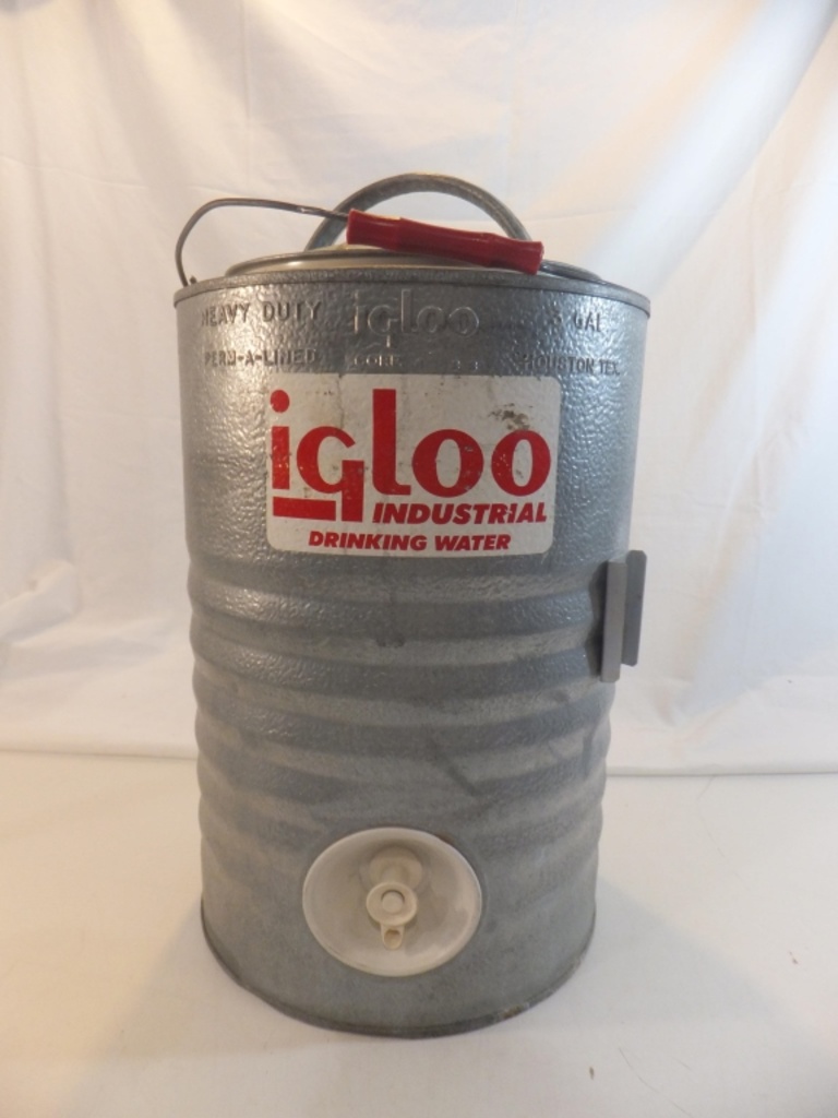 igloo industrial cooler