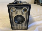 Vintage KODAK Six-16 Brownie Junior Camera