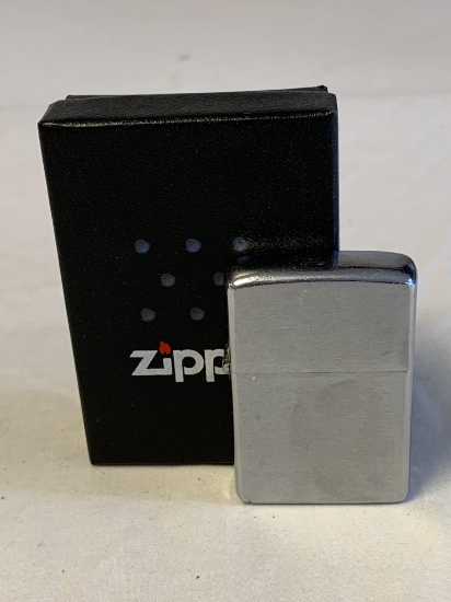 Vintage 1984 Zippo Chrome Windproof Lighter