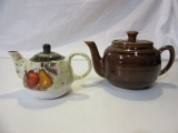 Set of 2 Ceramic Tea Pots