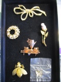 Lot of 6 Vintage Gold Tone Brooches