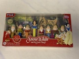 PEZ Snow White Seven Dwarfs DISNEY Collector Set