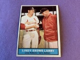 LINDY SHOWS LARRY 1961 Topps Baseball Card #75