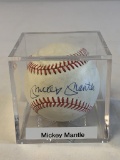 MICKEY MANTLE Yankees AUTOGRAPH  Baseball PSA COA