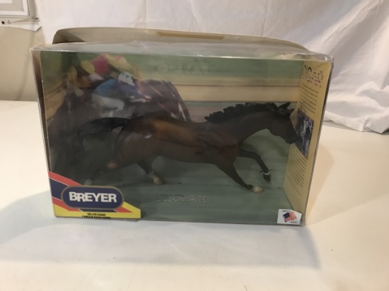 Breyer "Cigar" Horse Figure No. 476