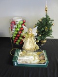 4Pair of Christmas Angels with Christmas Ornaments