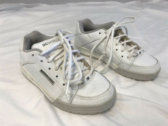 DC Shoes AXLE White Skateboard Shoes Size 6
