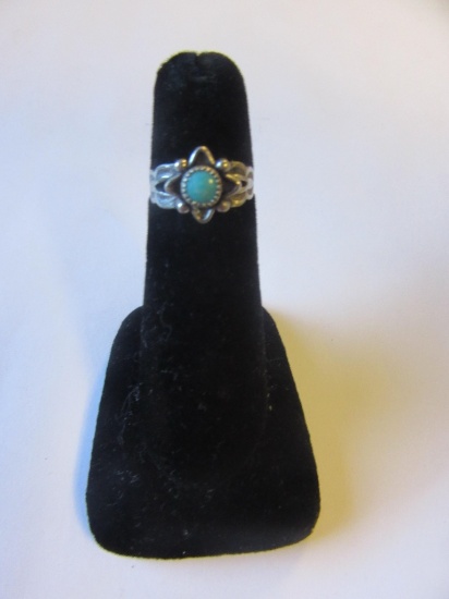 .925 Silver 1.5g Size 3.5 Turquoise Ring