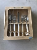 20 Piece 18/10 Stainless Steel Silverware Set