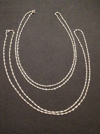 Set of 2 Sterling necklaces 16.5 g