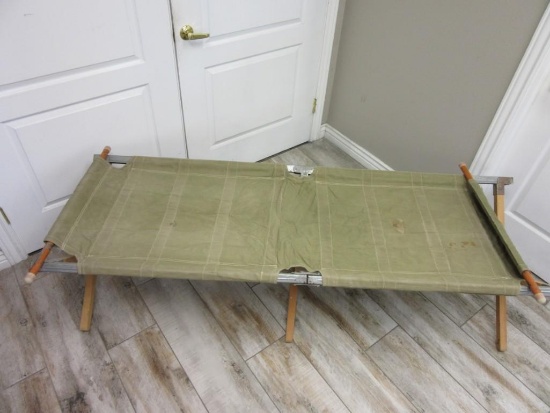 Vintage 76"x 25"x 20" Military Green Cot