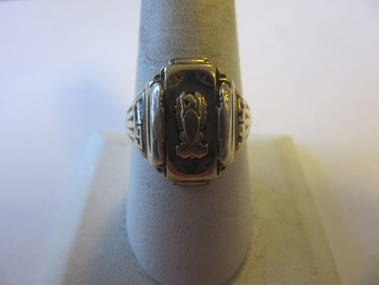 10K Gold 7.4g Size 10.5 Eagle Design Ring
