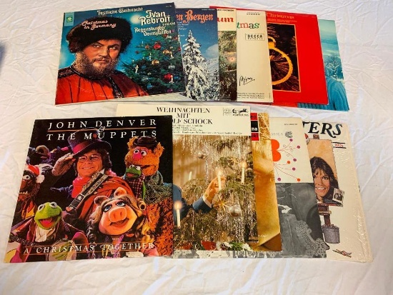 Lot of 12 Vintage CHRISTMAS Records Albums-Carpenters, The Muppets, Bing Crosby and others