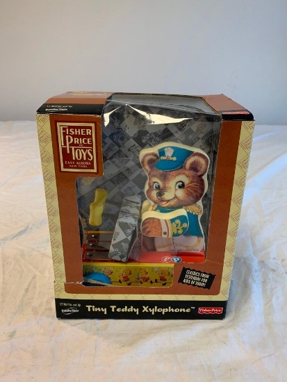 2005 Fisher-Price Tiny Teddy Xylophone NEW