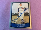 DUKE SNIDER Dodgers AUTOGRAPH Baseball Card HOF