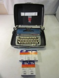 Vintage Smith-Corona Classic 12 Typewriter