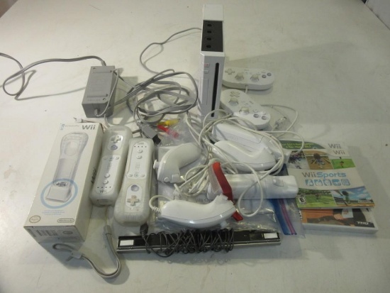 Nintendo Wii with 6 Controllers and 2 Games