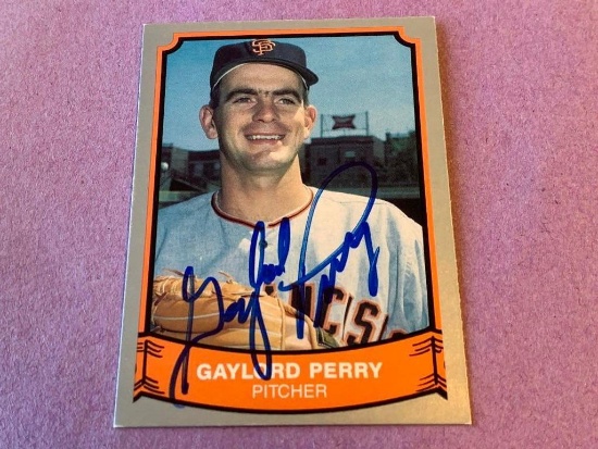 GAYLORD PERRY Tigers AUTOGRAPH Baseball Card