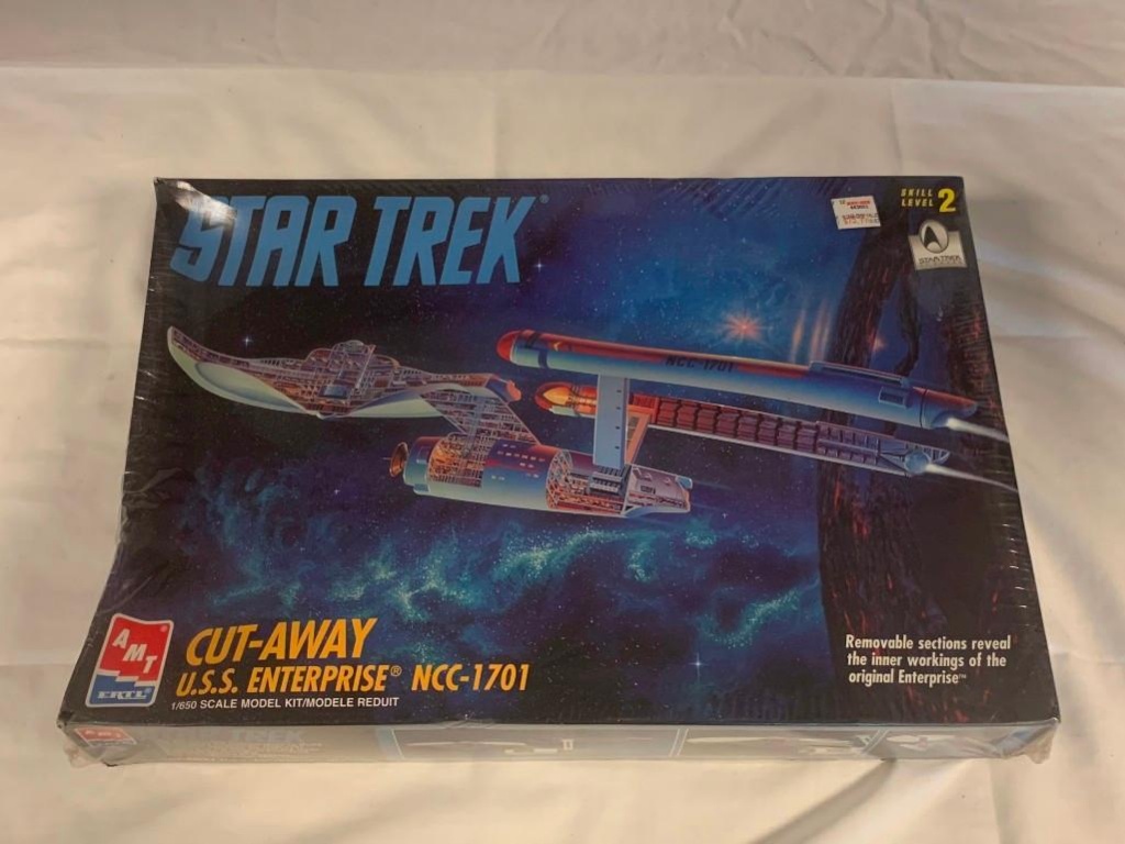 Amt Ertl Star Trek Cut Away Uss Enterprise Ncc 1701 Model New Art Antiques Collectibles Toys Hobbies Models Kits Online Auctions Proxibid