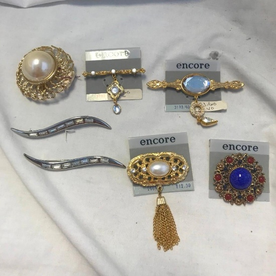 Lot of 7 Misc. Gold-Tone and Silver-Tone Brooches