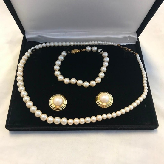 Lot of 1 Faux Pearl Necklace, Bracelet and Earring Set