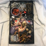 Tray Lot of Miscellaneous Jewelry Pieces