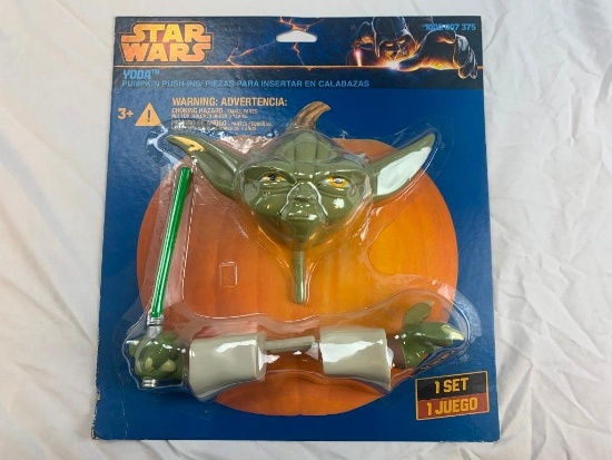 STAR WARS Yoda Pumpkin Push In Pumpkin Carve NEW