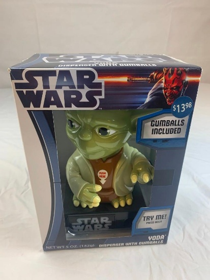 STAR WARS Talking Yoda Gumball Dispenser NEW