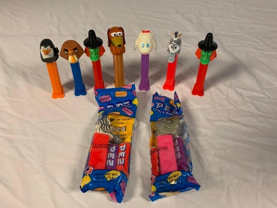 Lot of 9 Vintage PEZ dispenser Animals