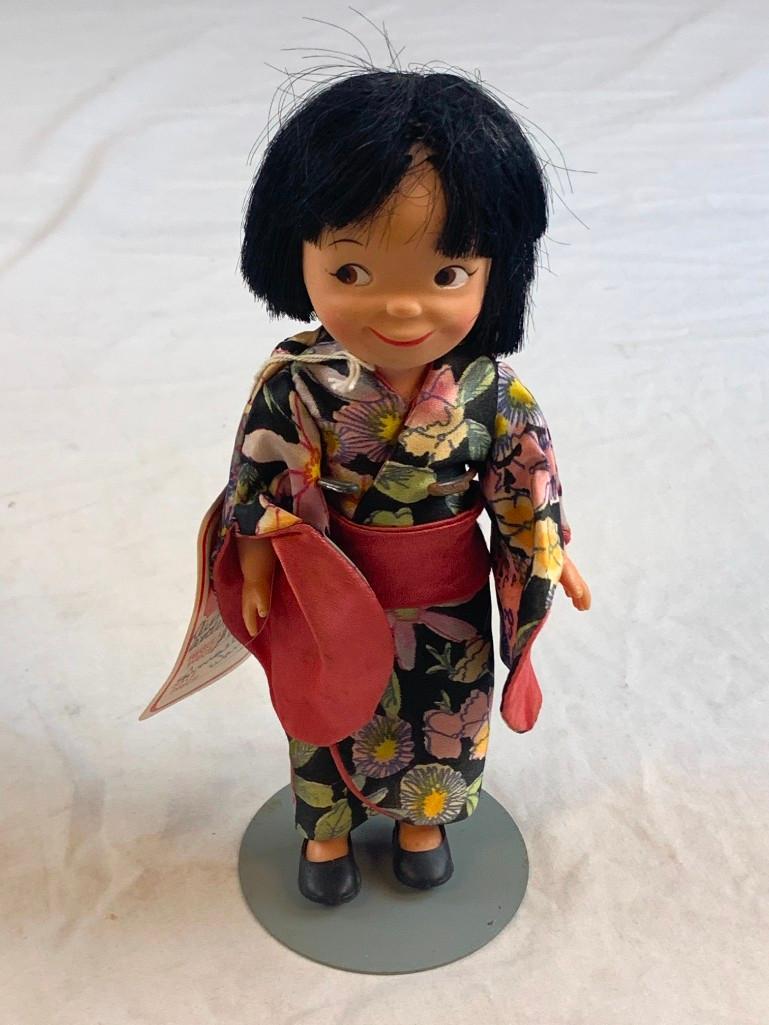 Vintage 1965 Disney Small World 8