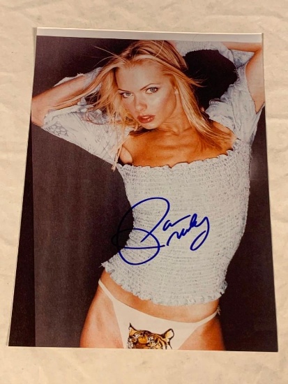 JAIME PRESSLY actress and model AUTOGRAPH 8x10 Color Photo