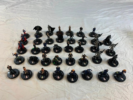 Lot of 39 BATMAN Heroclix Figures
