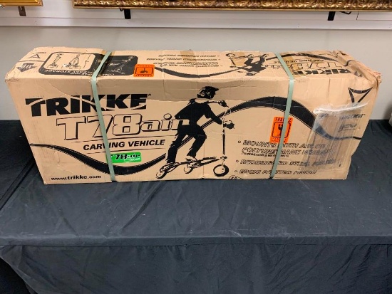 Trikke T78Air Deluxe Adult Carving Scooter 3 Wheel Folding Scooter NEW in box