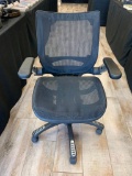 Black Mesh Adjustable Office Chair