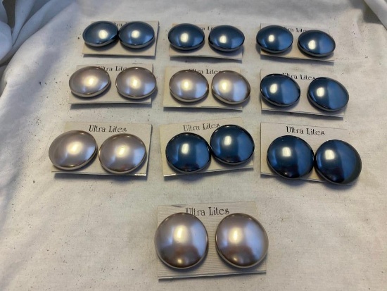 Lot of 10 Round Gray/Silver Ultra-Lite Clip-On Earrings
