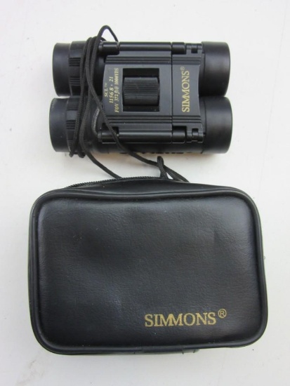 SIMMONS Black Binoculars 3.5"x 2.5"