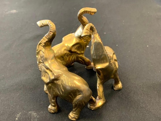 3 elephants brass figure