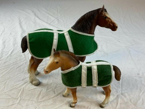 BREYER MOLDING CO Clydesdale mare and foal set. With blankets