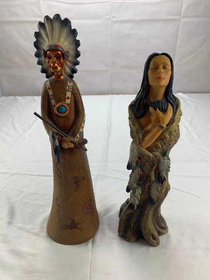 Lot of 2 Native American Figures Chief and mother with child