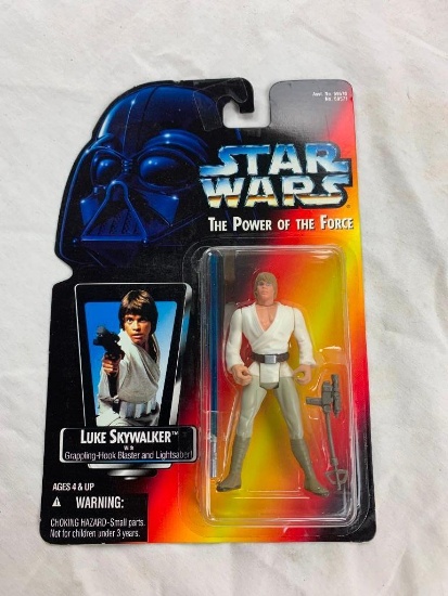 STAR WARS 1995 The Power of the Force LUKE SKYWALKER Action Figure NEW Long Lightsaber