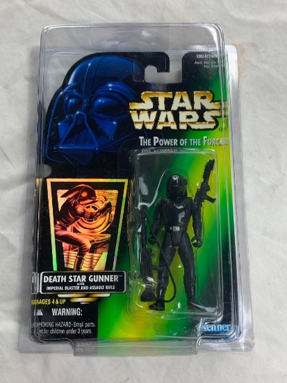 1996 STAR WARS Power Of The Force DEATH STAR GUNNER Action Figure Hologram Foil on Green Card NEW