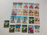 TOM SEAVER Lot of 21 Baseball Cards HOF