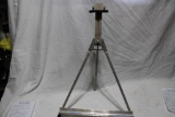Table Top Art Easel. Aluminum. about 16x25