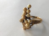 14K Gold Pearl Ring in the form of Grapes on a Vine Sz 6 and 6.9g TW