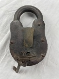 Heavy large iron padlock with two skeleton keys 5