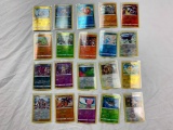 Lot of 20 POKEMON Holo Rares Trading Cards
