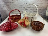 Lot of 5 Wicker Baskets Home Decor